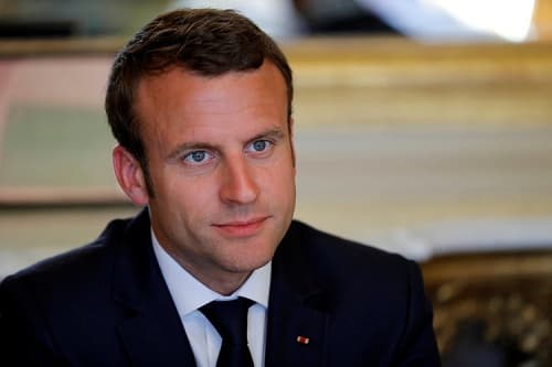 Tổng thống Emmanuel Macron cam kết phục dựng Nhà thờ Đức Bà trong vòng 5 năm