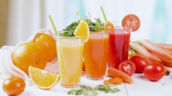 Sai lầm uống nước ép ngày hè: Khiến gan, dạ dày chịu áp lực