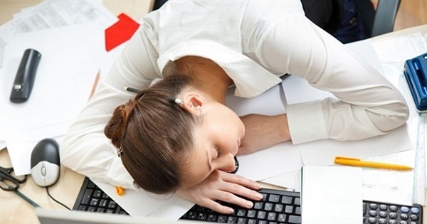 Tránh 2 kiểu ngủ trưa nguy hiểm cho sức khỏe, gây nhồi máu não